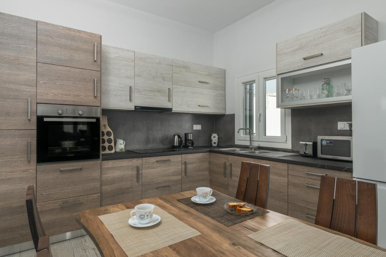 Balliu Apartment Triovasalos Ngoại thất bức ảnh