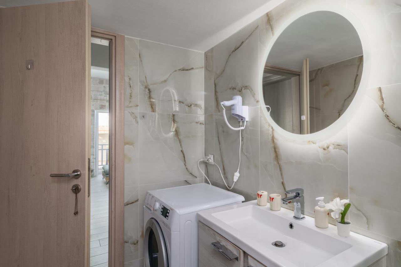 Balliu Apartment Triovasalos Ngoại thất bức ảnh