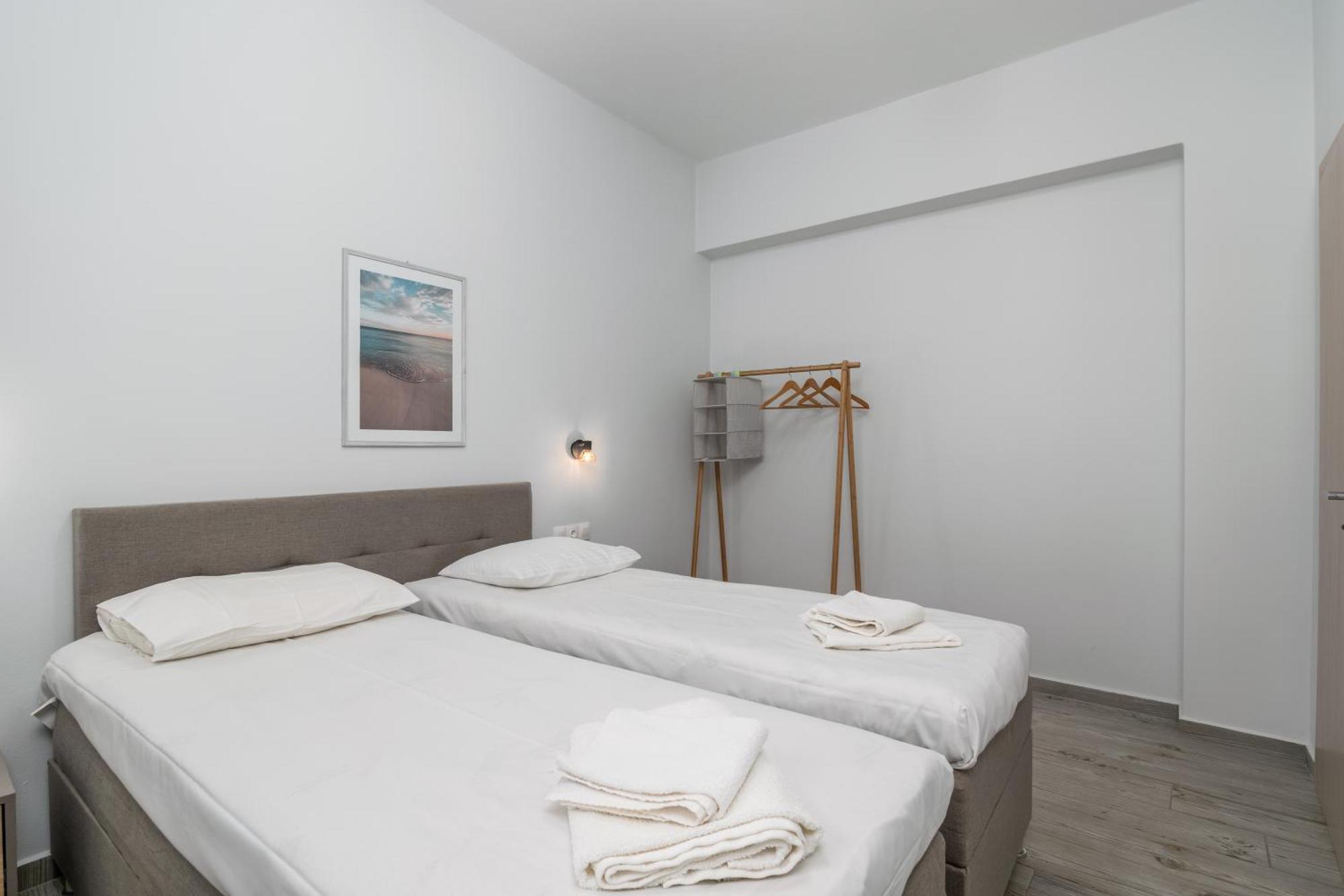 Balliu Apartment Triovasalos Ngoại thất bức ảnh